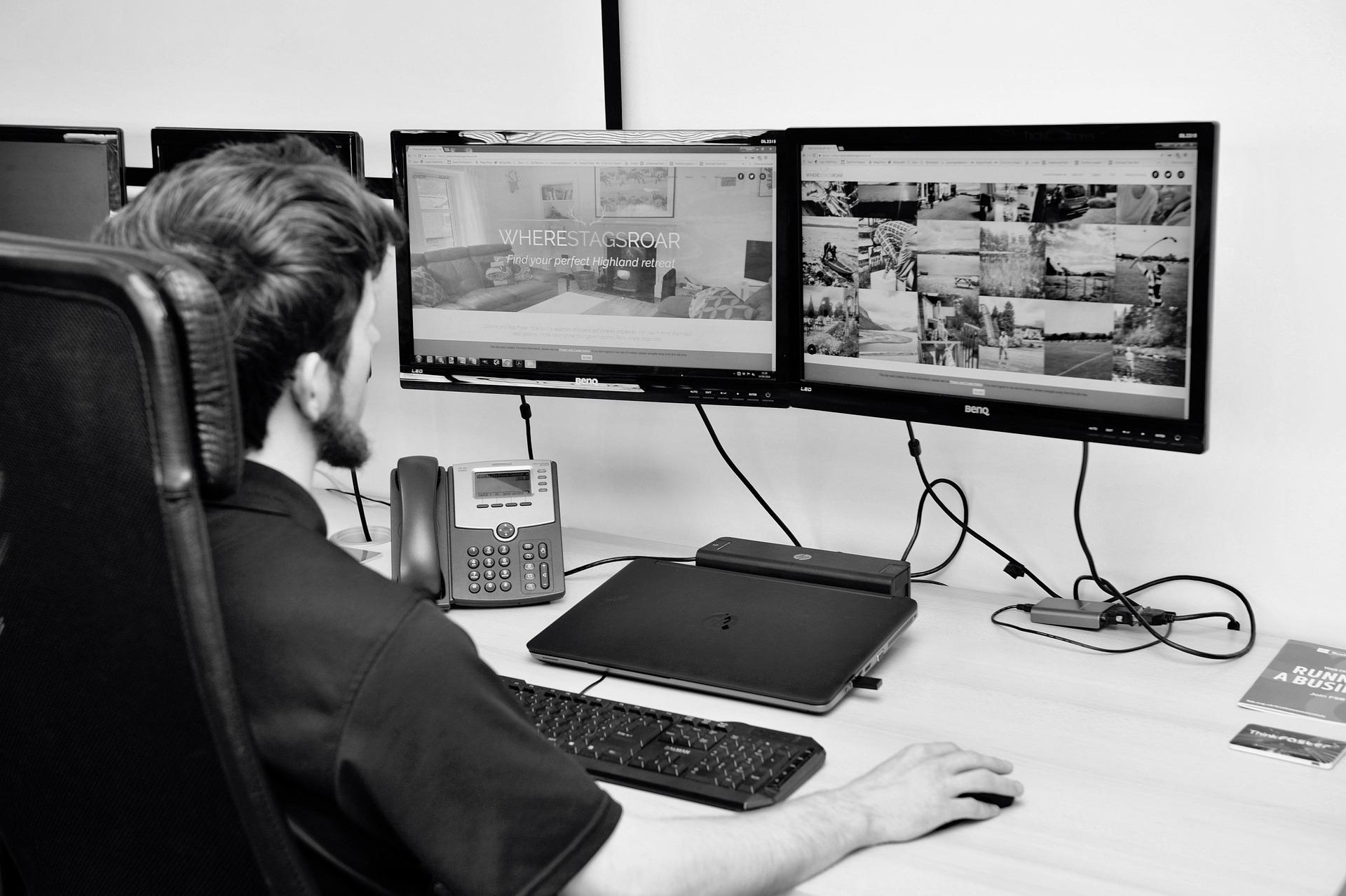 Pourquoi une page Facebook ne suffit plus pour une agence de voyage en 2026